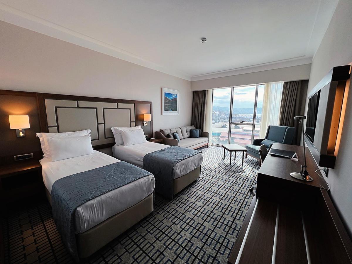 Hotel Ramada Plaza By Wyndham Rize Zewnętrze zdjęcie A room at the hotel