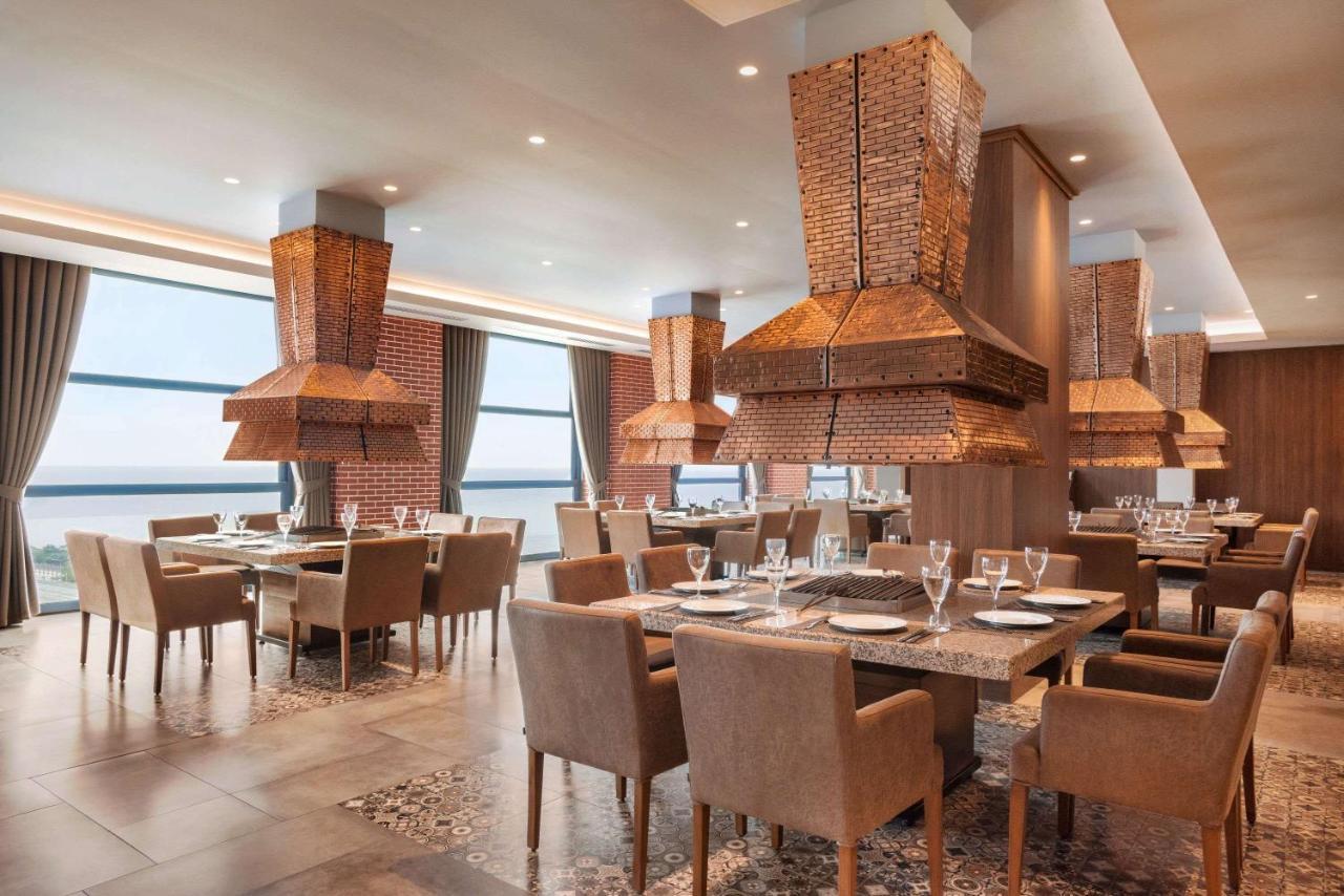 Hotel Ramada Plaza By Wyndham Rize Zewnętrze zdjęcie The restaurant