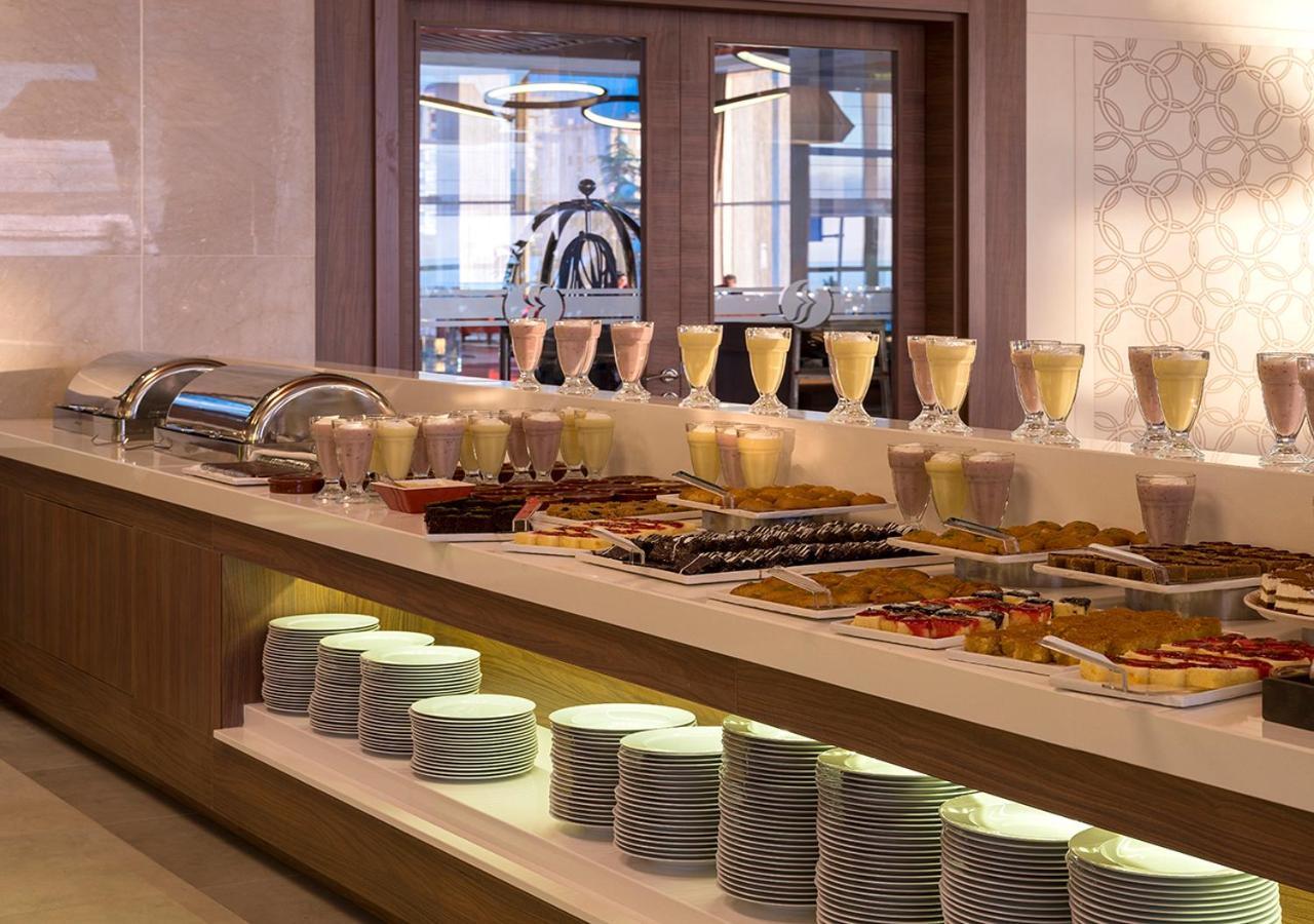 Hotel Ramada Plaza By Wyndham Rize Zewnętrze zdjęcie A buffet at a hotel